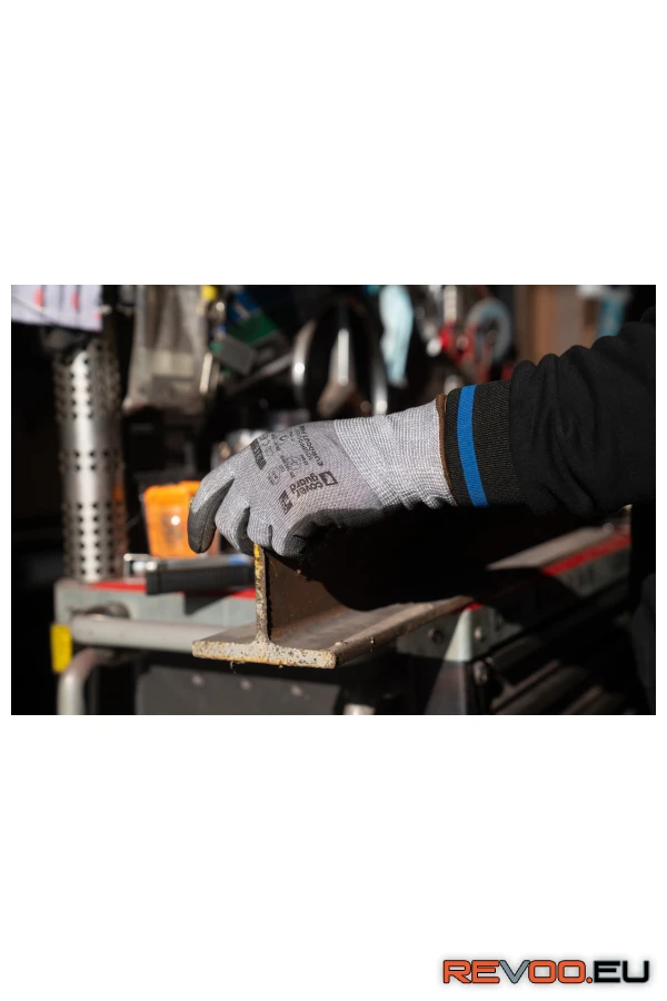 Eurocut P600 PU mártott vágásbiztos kesztyű   Coverguard 1CUPF00 5.